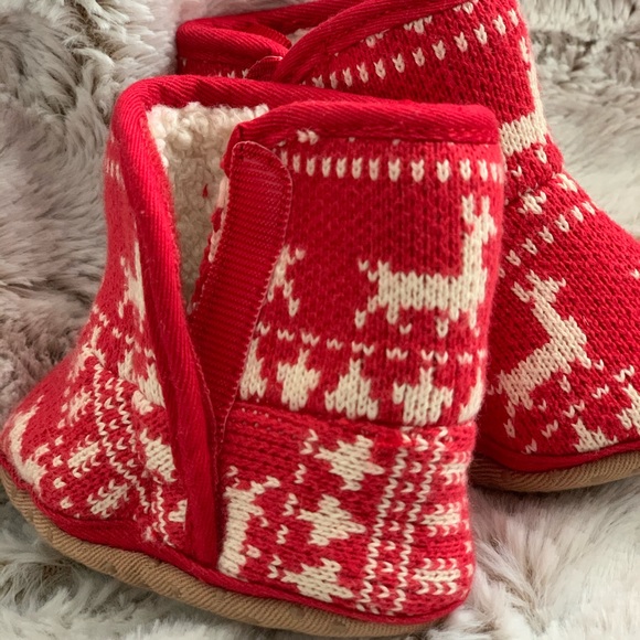 Old Navy Reindeer NB Booties - Picture 1 of 10